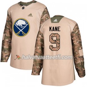Miesten NHL Buffalo Sabres Pelipaita Evander Kane 9 Adidas 2017-2018 Camo Veterans Day Practice Authentic